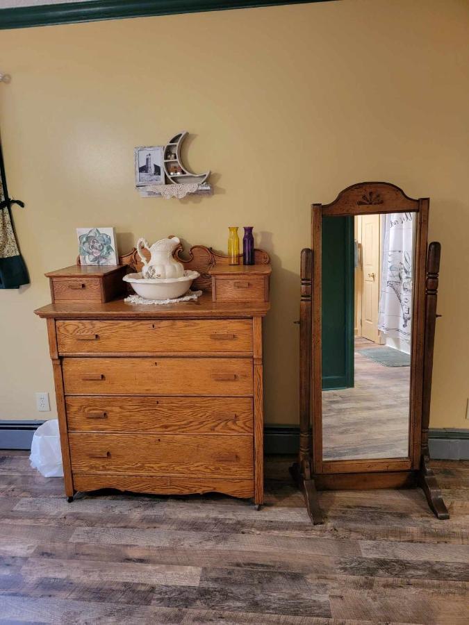 Moonlight Manor Bed & Breakfast Floyd Екстериор снимка