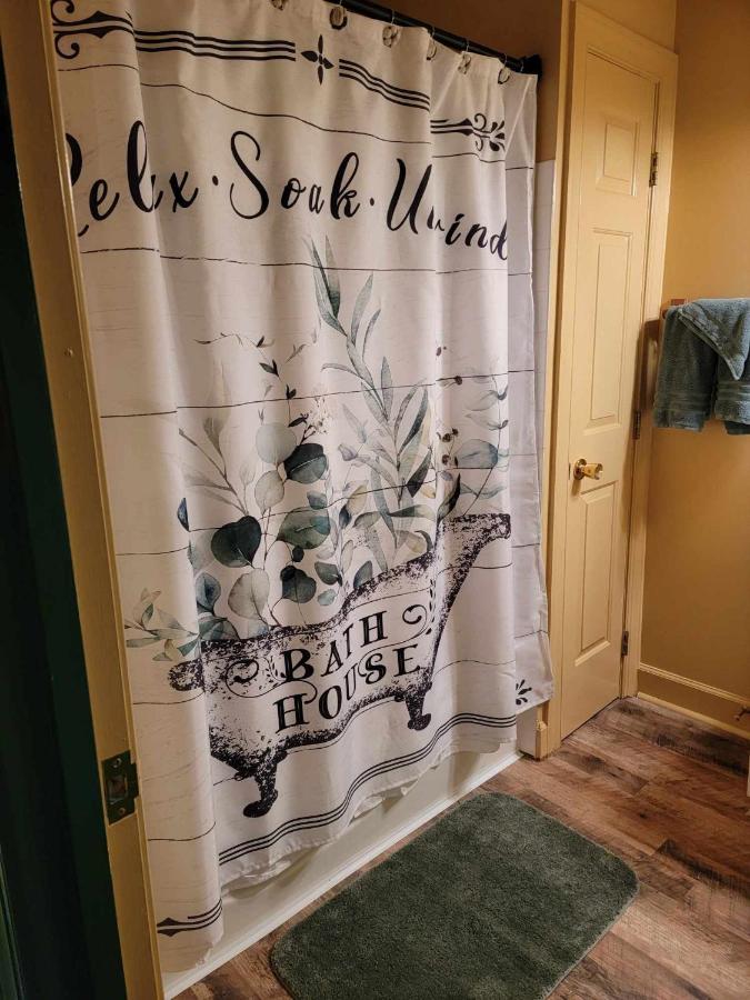 Moonlight Manor Bed & Breakfast Floyd Екстериор снимка
